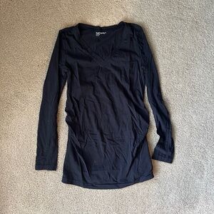Gap Maternity Black Long Sleeve V-Neck Tee Size S